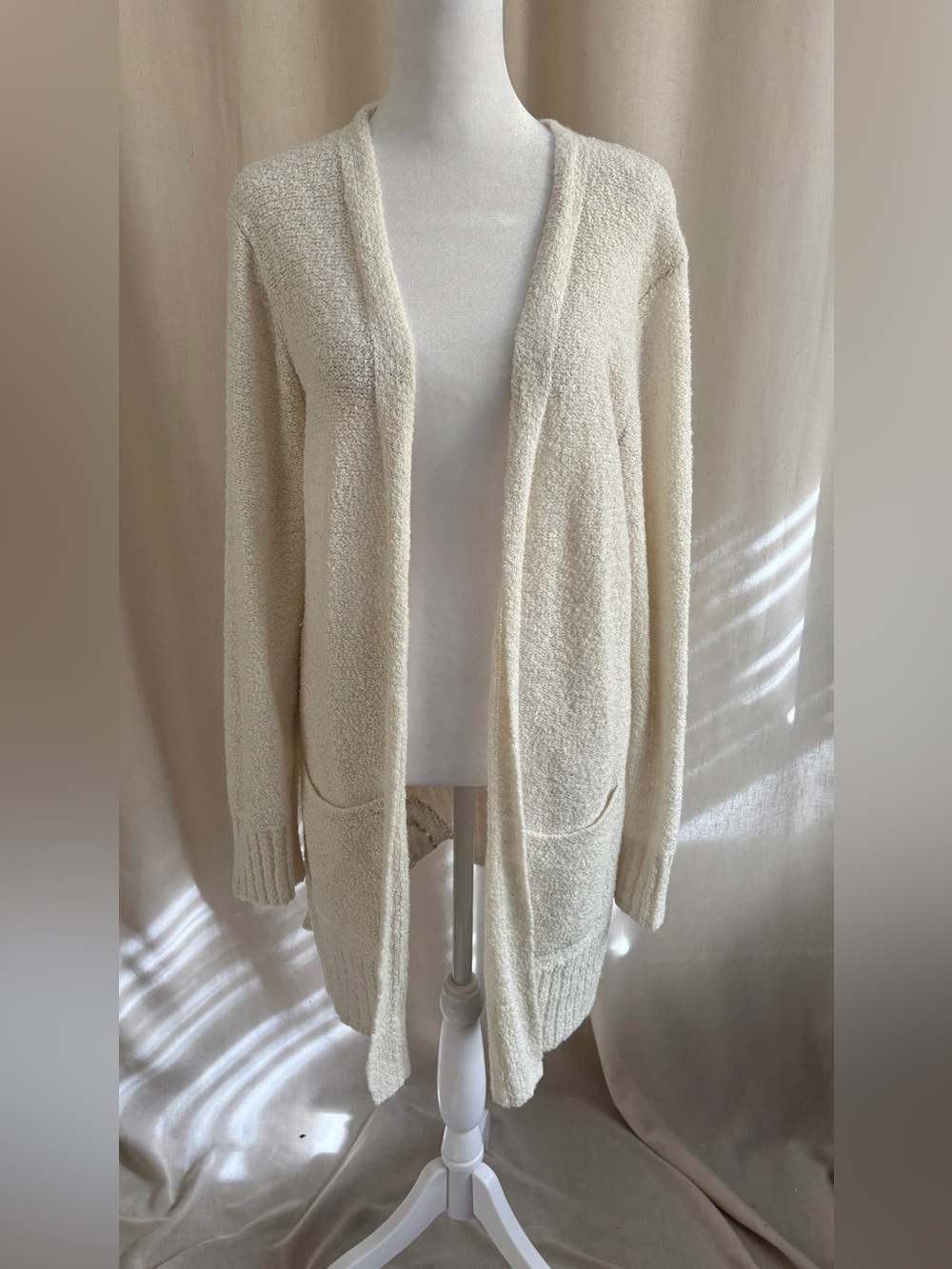 Old Navy Cream Cardigan — Size XL